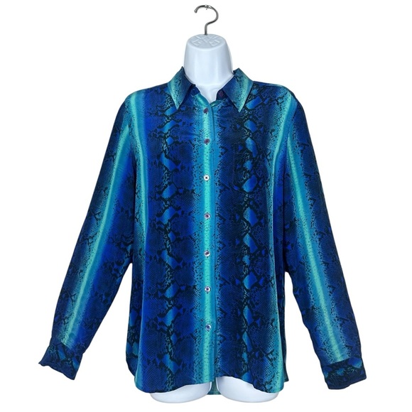 Equipment Femme Silk Button Down Shirt Blue Snake Print Blouse Size Medium - Picture 11 of 14